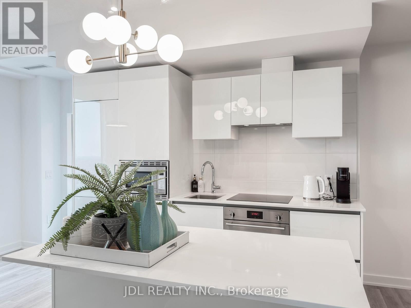 3709 - 238 SIMCOE STREET Image 16