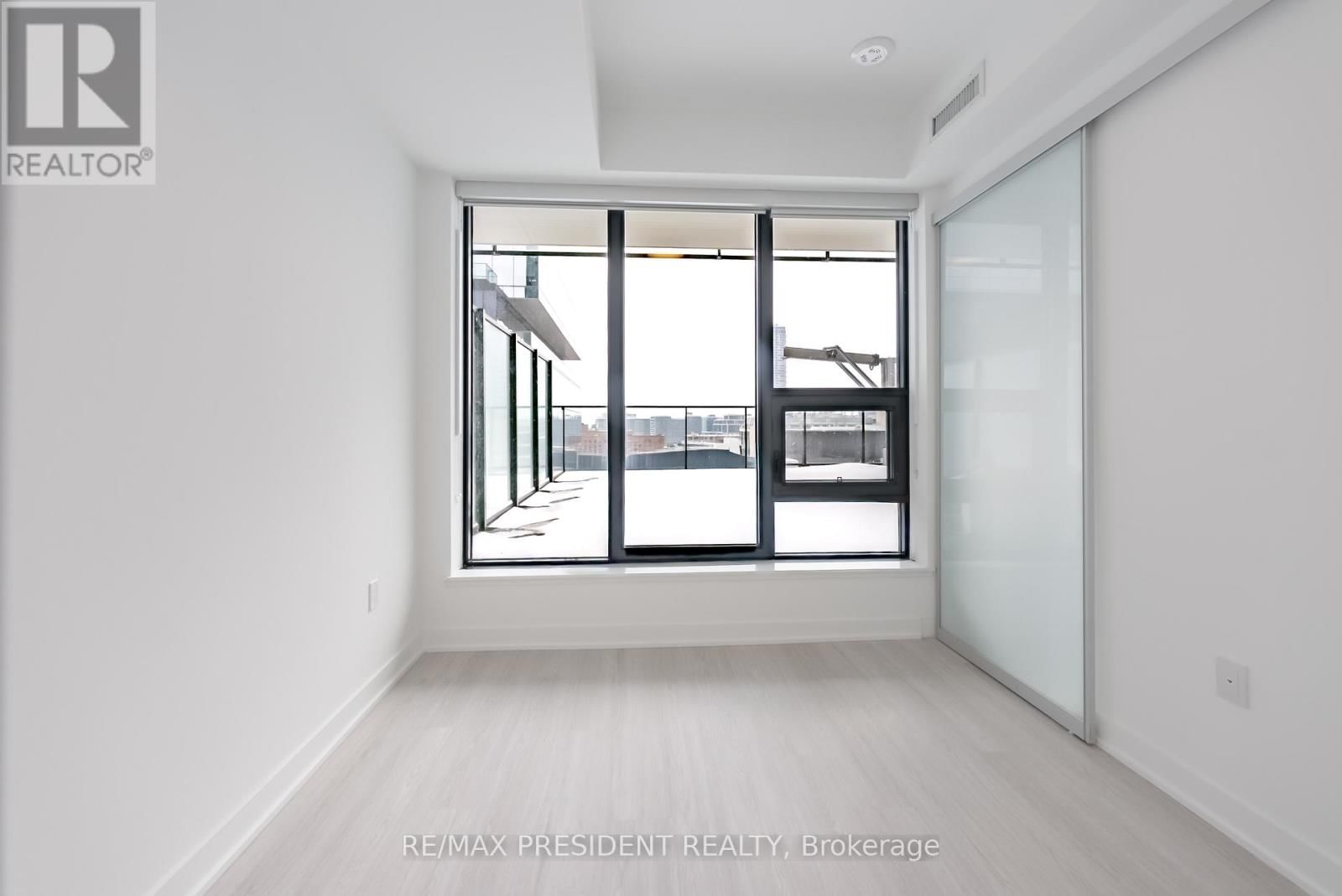 904 - 284 KING STREET EAST Image 12