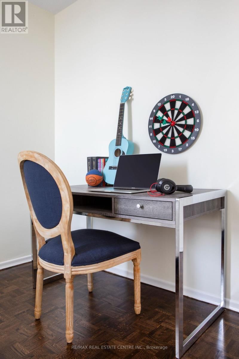 2011 - 150 GRAYDON HALL DRIVE Image 22