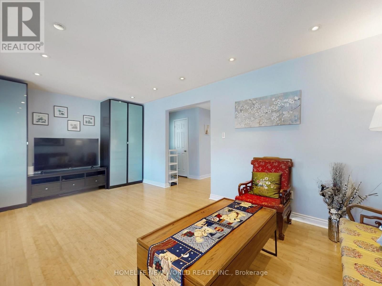 257 CHEROKEE BOULEVARD Image 6