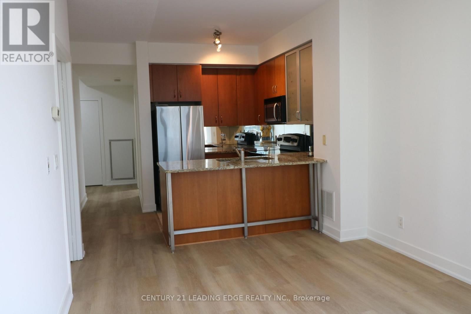 1404 - 438 KING STREET WEST Image 31