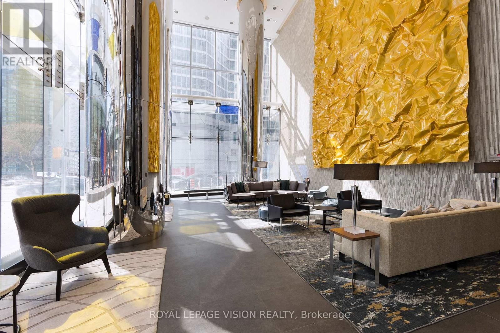 4812 - 10 YORK STREET Image 10