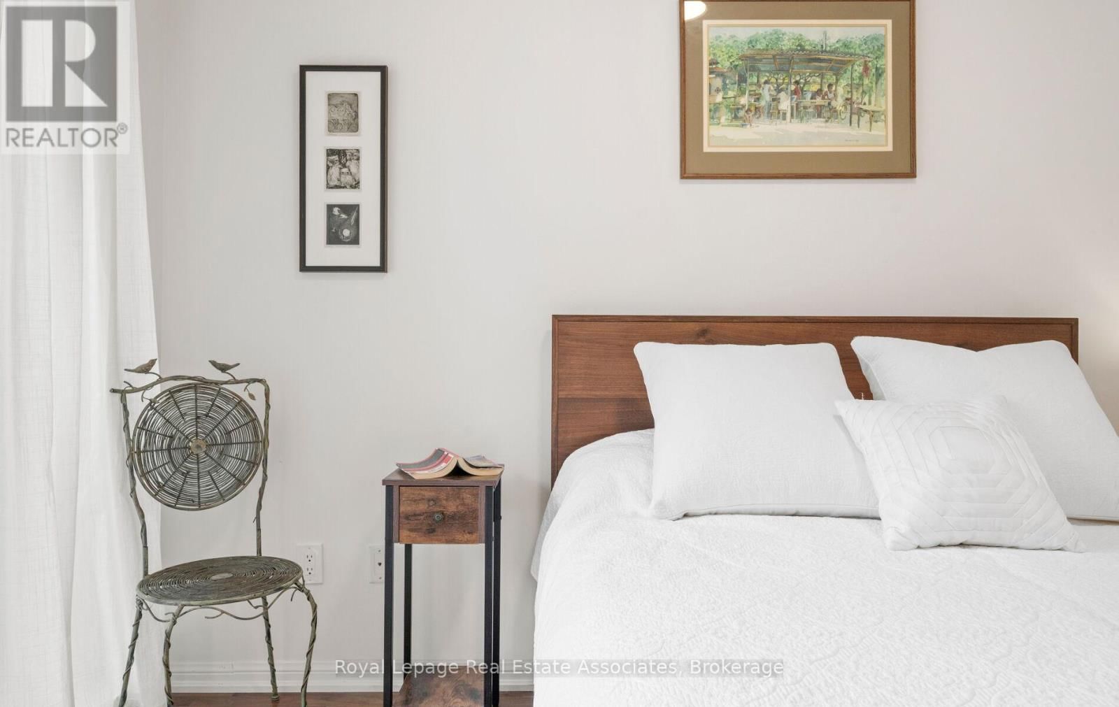 908 - 21 GRAND MAGAZINE STREET Image 11