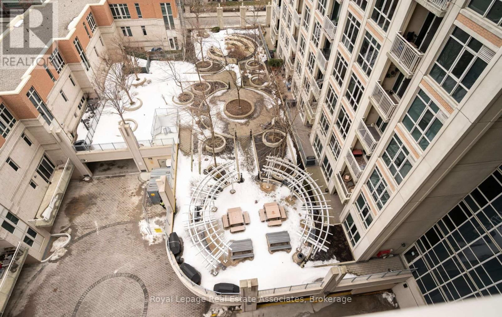 908 - 21 GRAND MAGAZINE STREET Image 3