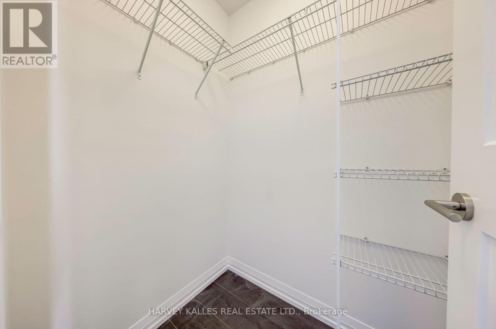 LPH03 - 25 HOLLY STREET Image 19