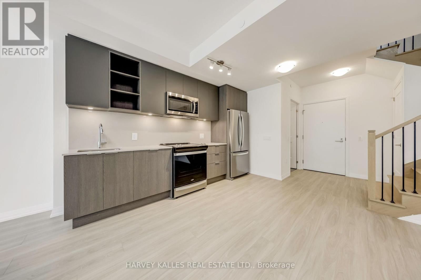 TH116 - 50 DUNFIELD AVENUE Image 10