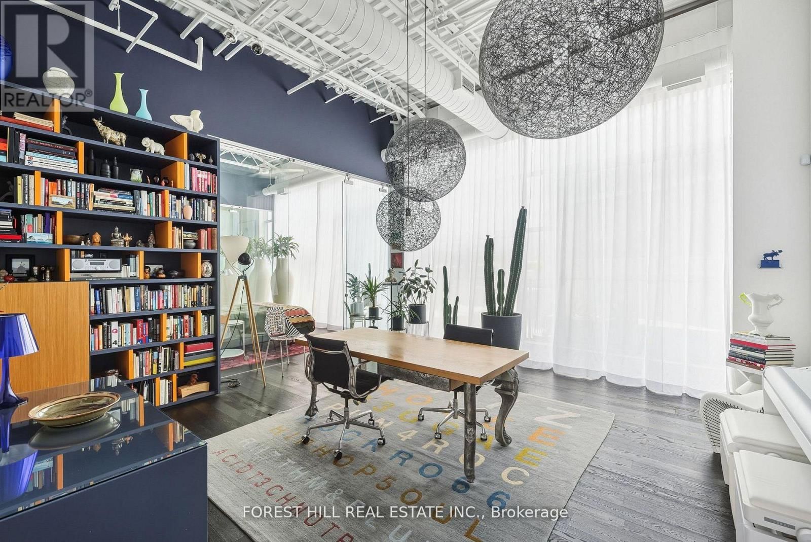 PH01 - 113 DUPONT STREET Image 28