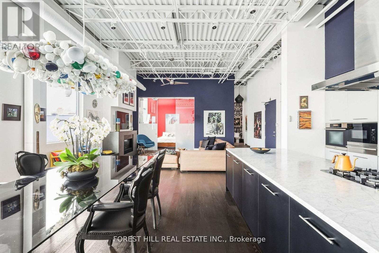 PH01 - 113 DUPONT STREET Image 7