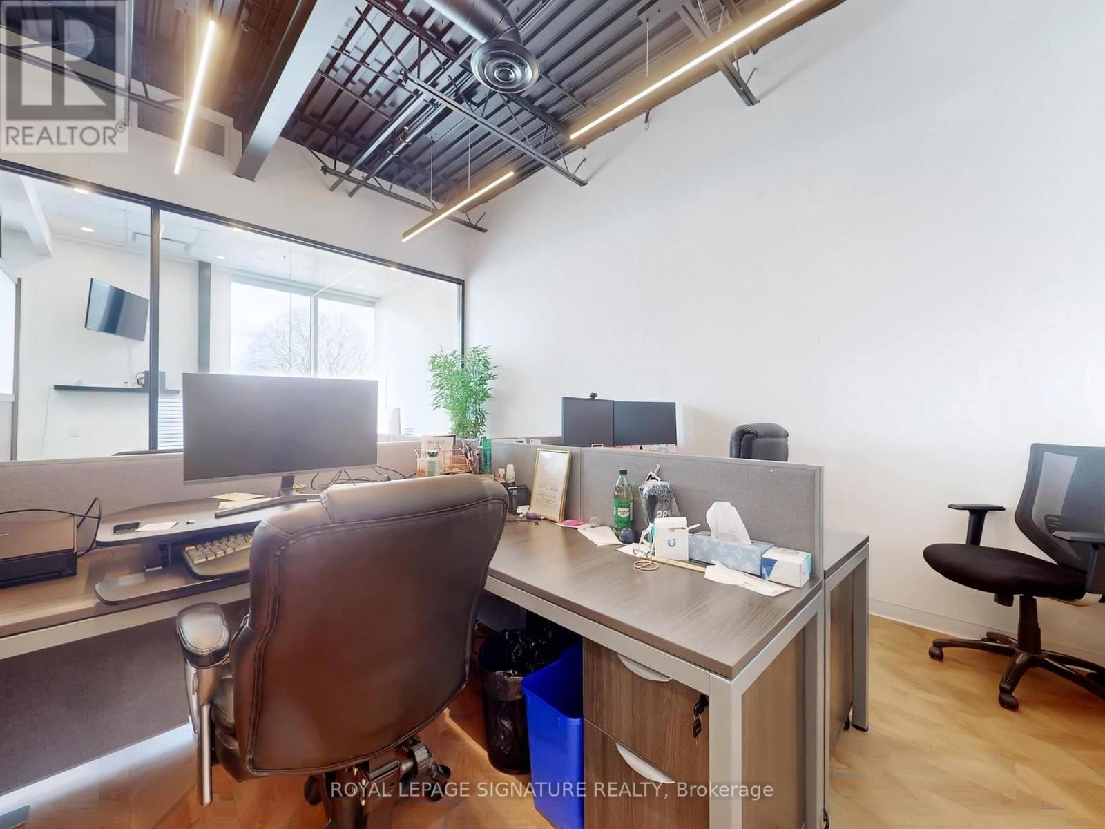 207 - 52 SCARSDALE ROAD Image 14