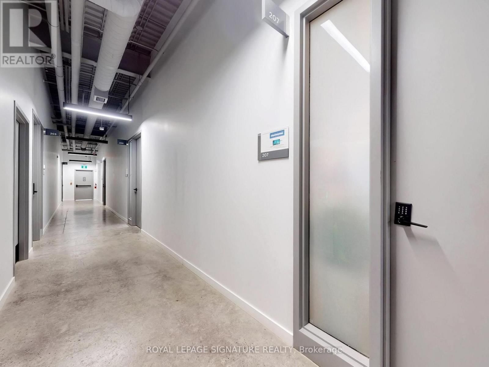 207 - 52 SCARSDALE ROAD Image 4