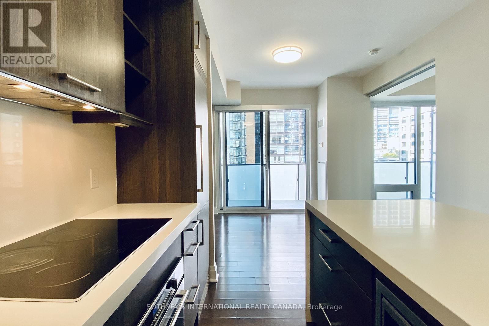 2309 - 1080 BAY STREET Image 10