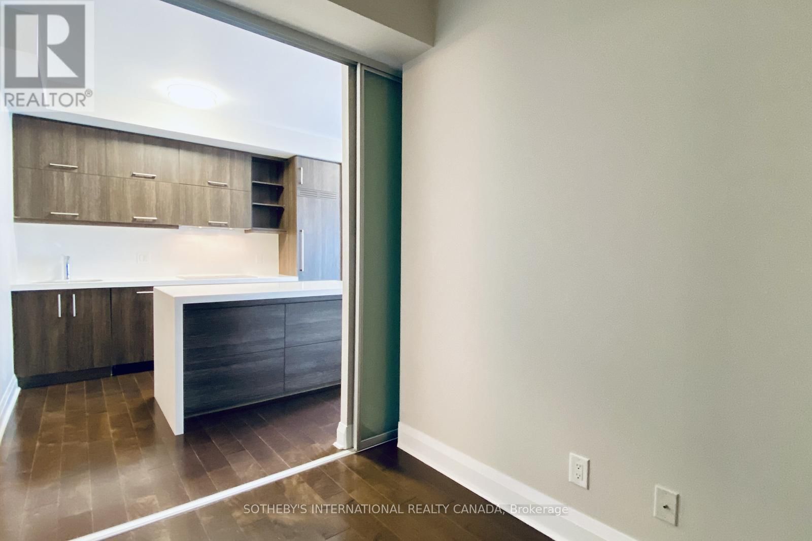 2309 - 1080 BAY STREET Image 16