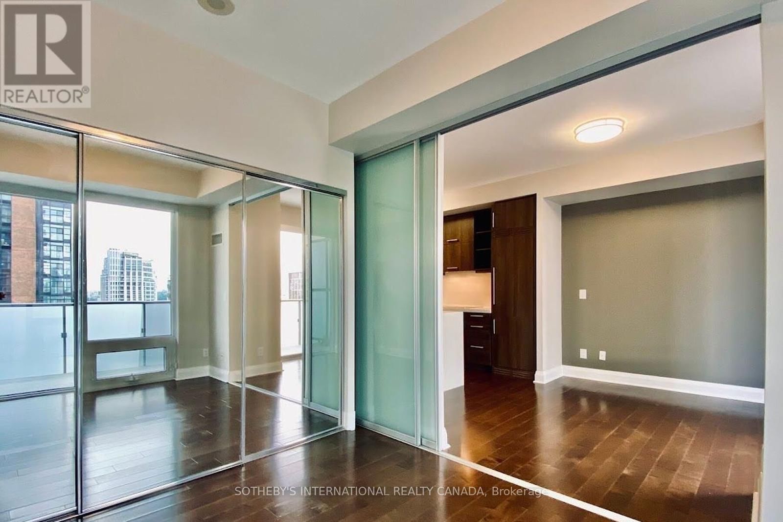 2309 - 1080 BAY STREET Image 20