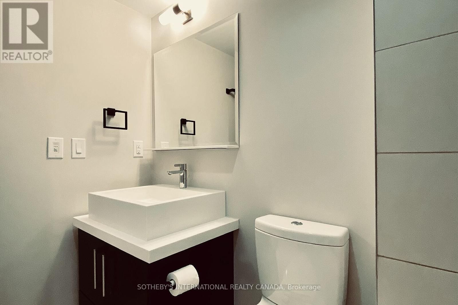 2309 - 1080 BAY STREET Image 27