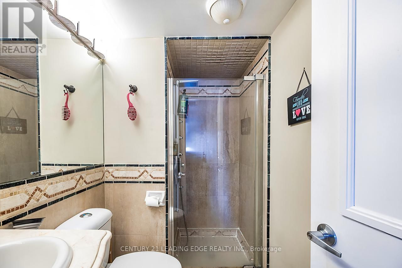 201 - 80 AERODROME CRESCENT Image 13