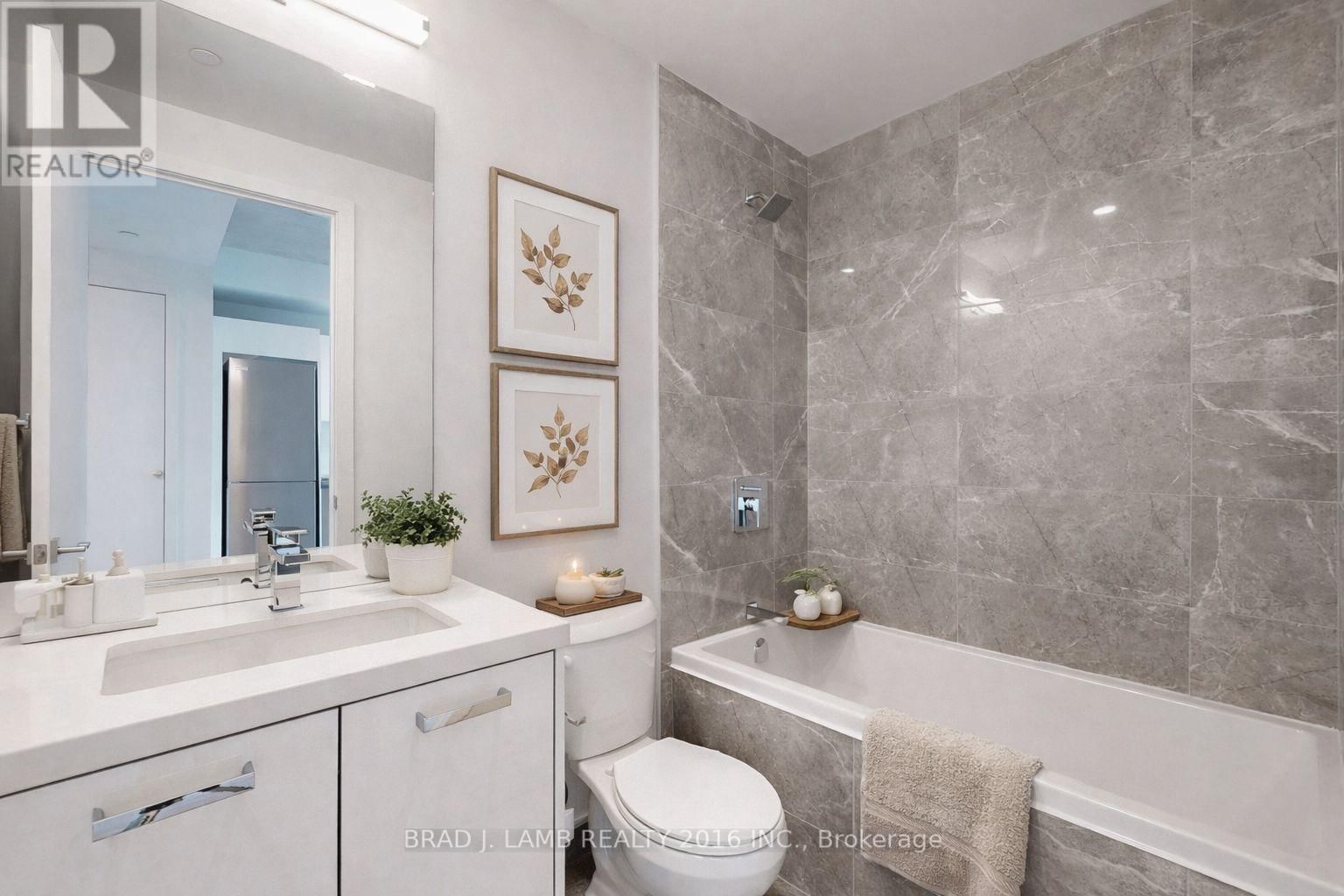 2401 - 284 KING STREET EAST Image 4