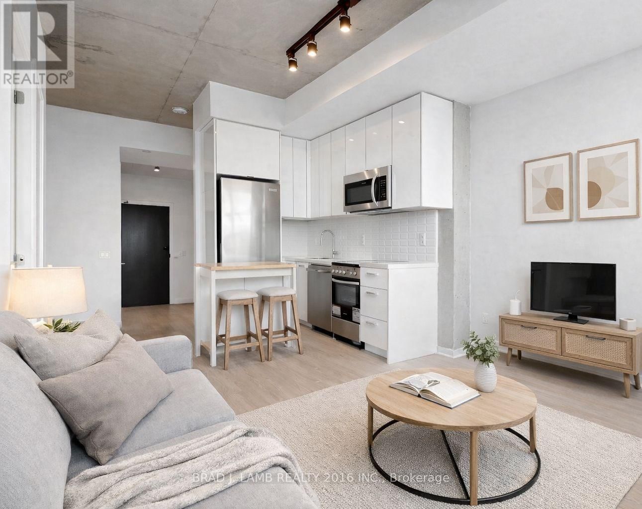 2708 - 284 KING STREET EAST Image 1