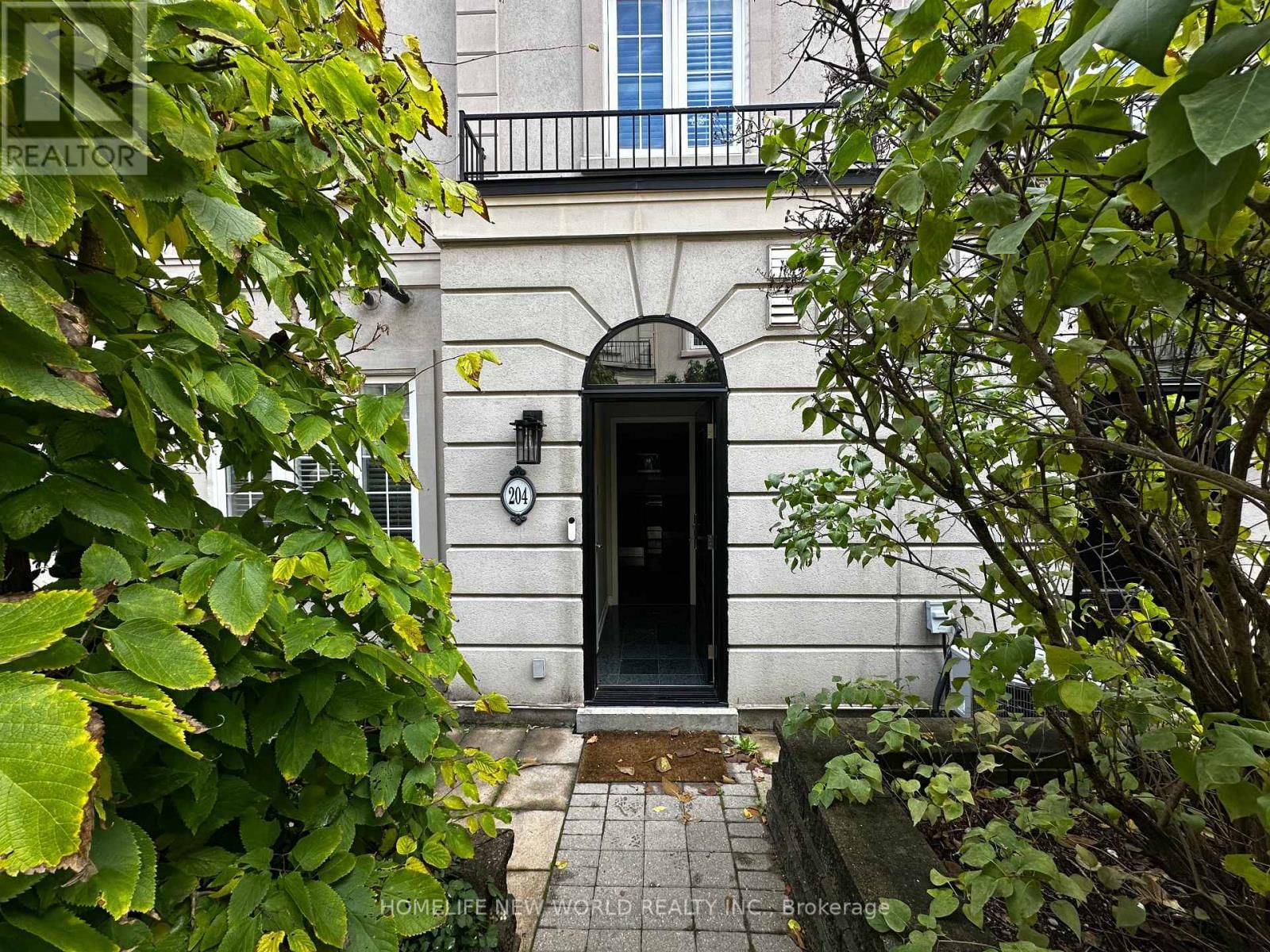 204 - 11 EVERSON DRIVE Image 1