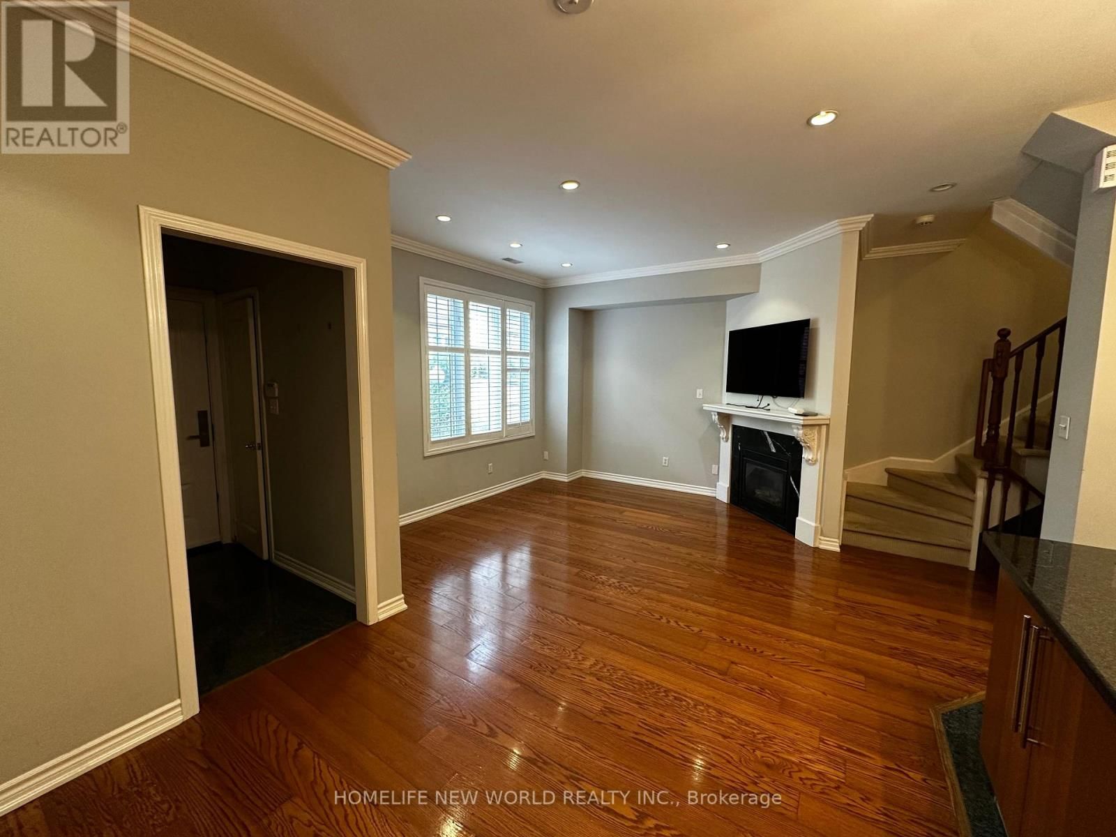 204 - 11 EVERSON DRIVE Image 8