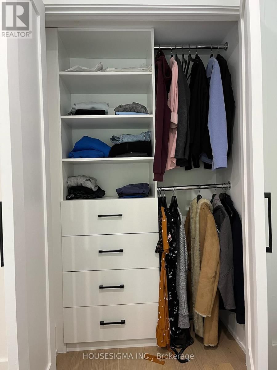 72 WYCHCREST AVENUE Image 20