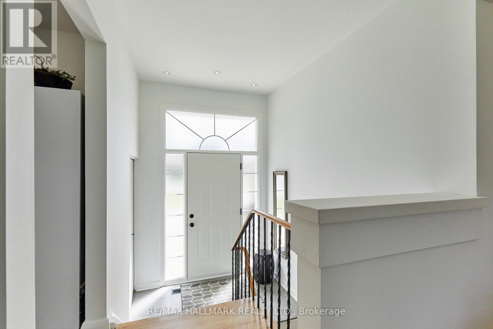 194 SLOANE AVENUE Image 42