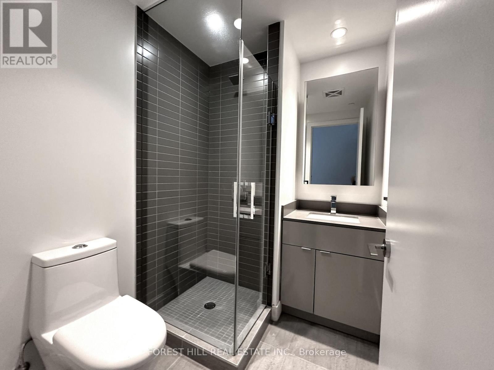 5501 - 7 GRENVILLE STREET Image 16