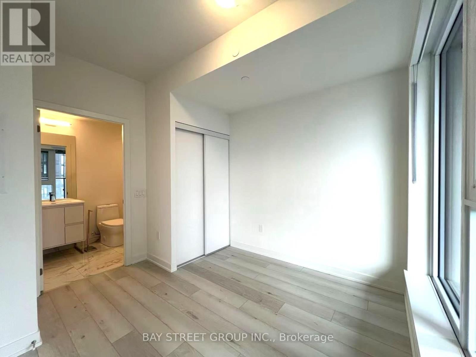 902 - 5 QUARRINGTON LANE Image 11