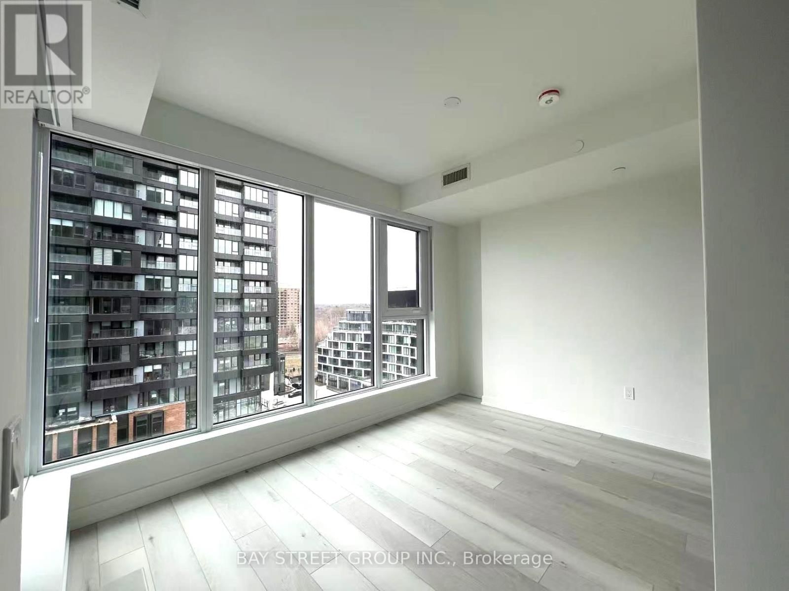 902 - 5 QUARRINGTON LANE Image 16