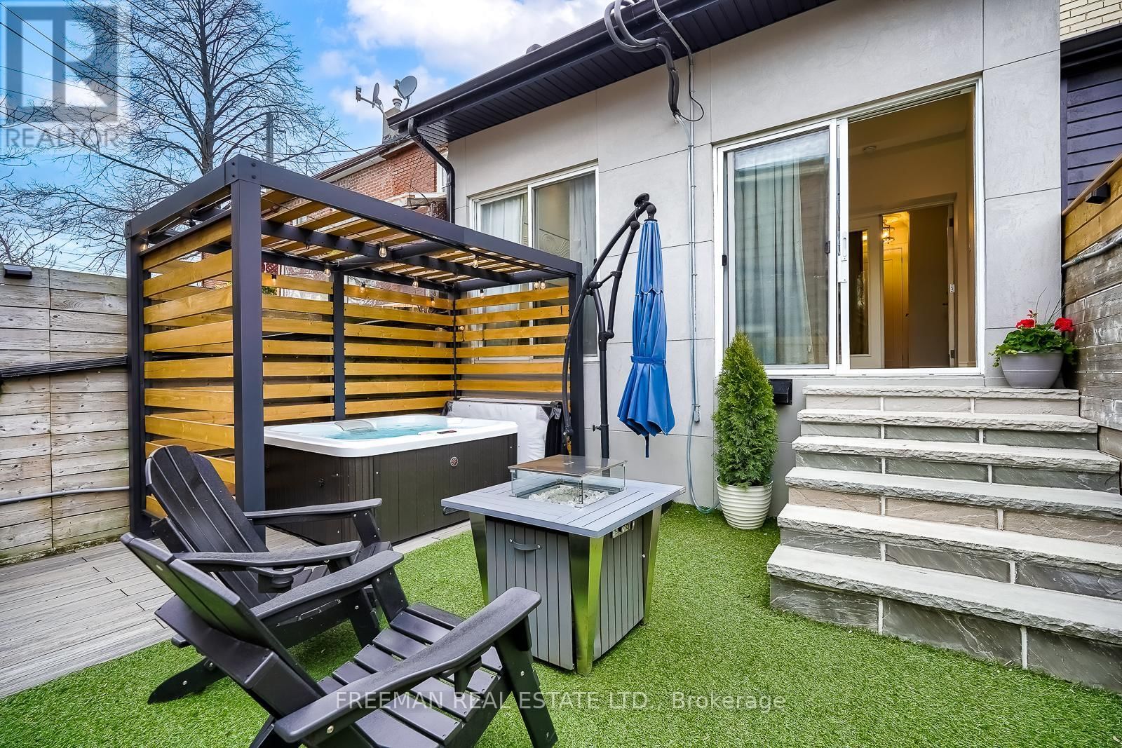 623 DUPONT STREET Image 18