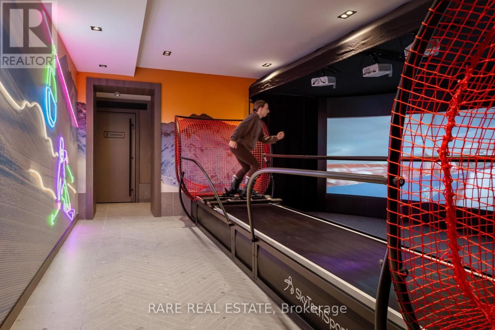 1101 - 30 MUTUAL STREET Image 18