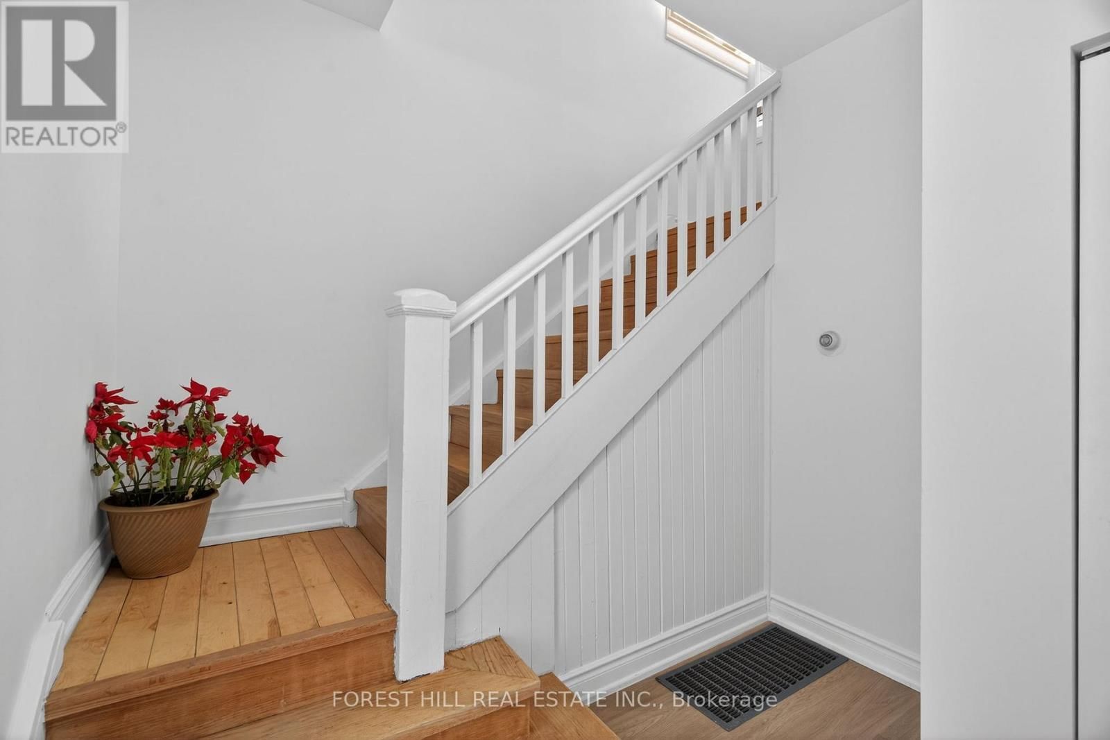 7 ELLSWORTH AVENUE Image 19