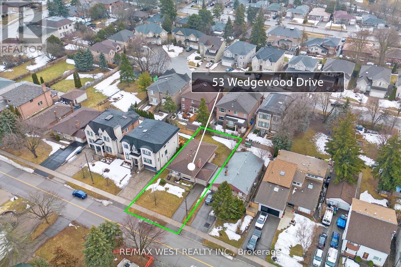 53 WEDGEWOOD DRIVE Image 32