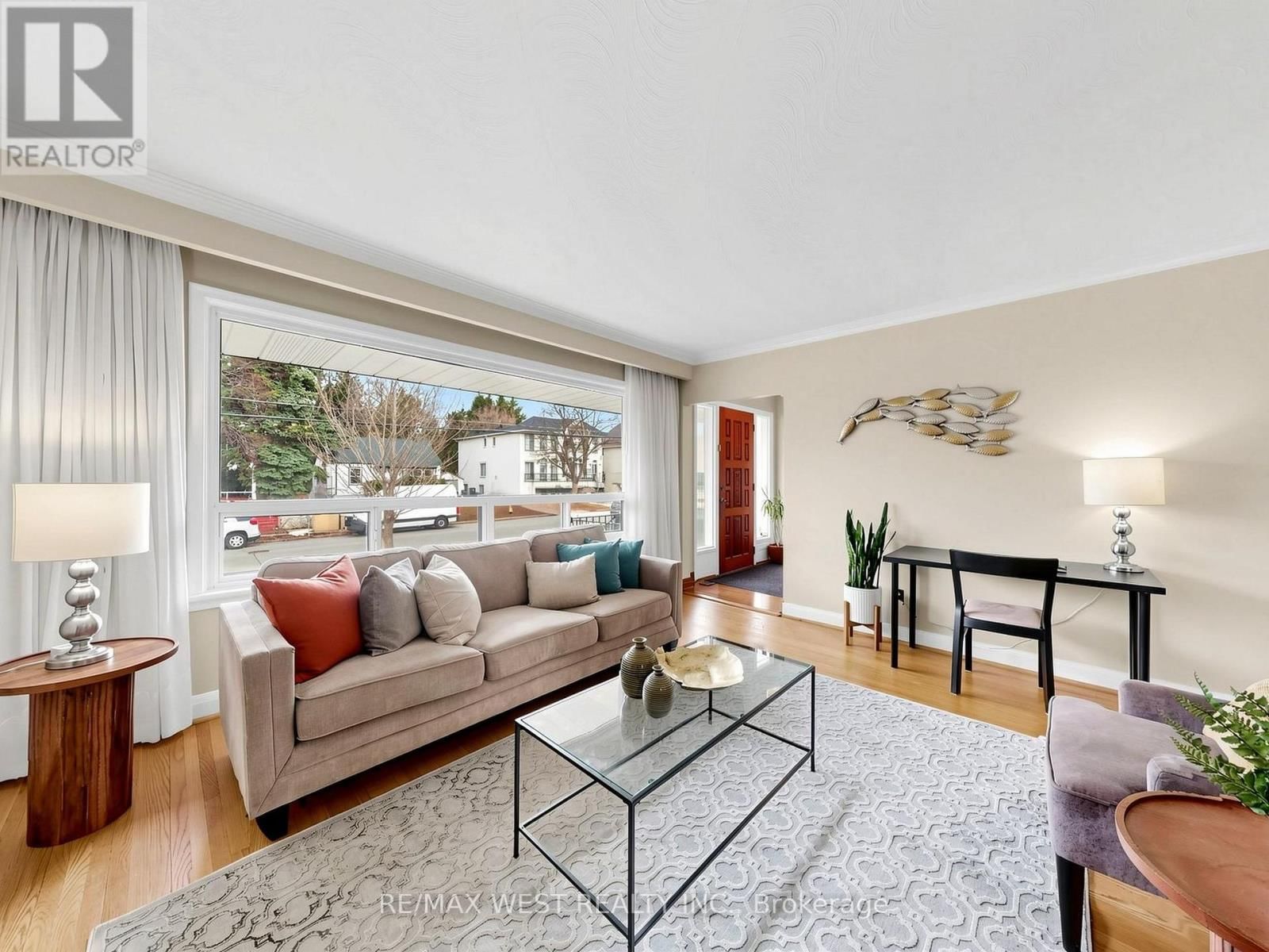 53 WEDGEWOOD DRIVE Image 4