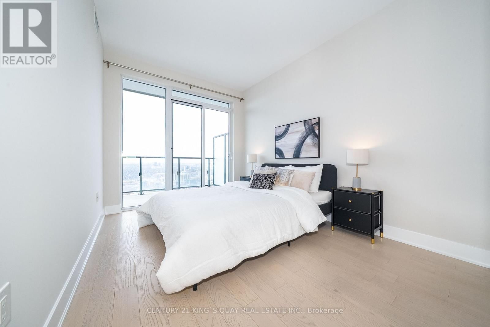 PH5 - 955 BAY STREET Image 23