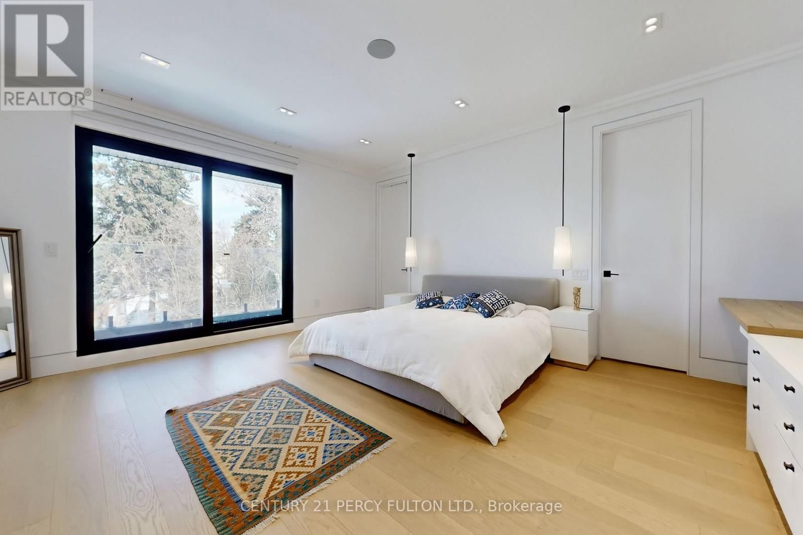 128 ANNDALE DRIVE Image 30