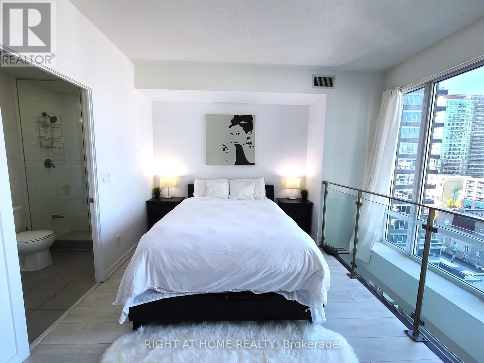 917 - 55 EAST LIBERTY STREET Image 18