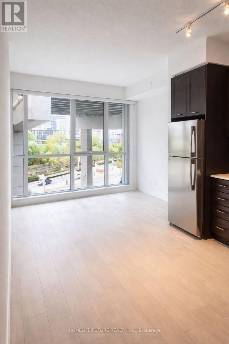 503 - 50 BRUYERS MEWS Image 3