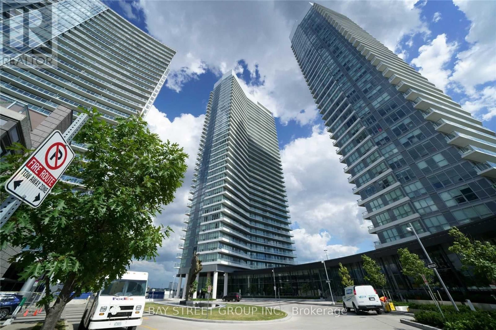 SPH 10 - 117 MCMAHON DRIVE Image 1