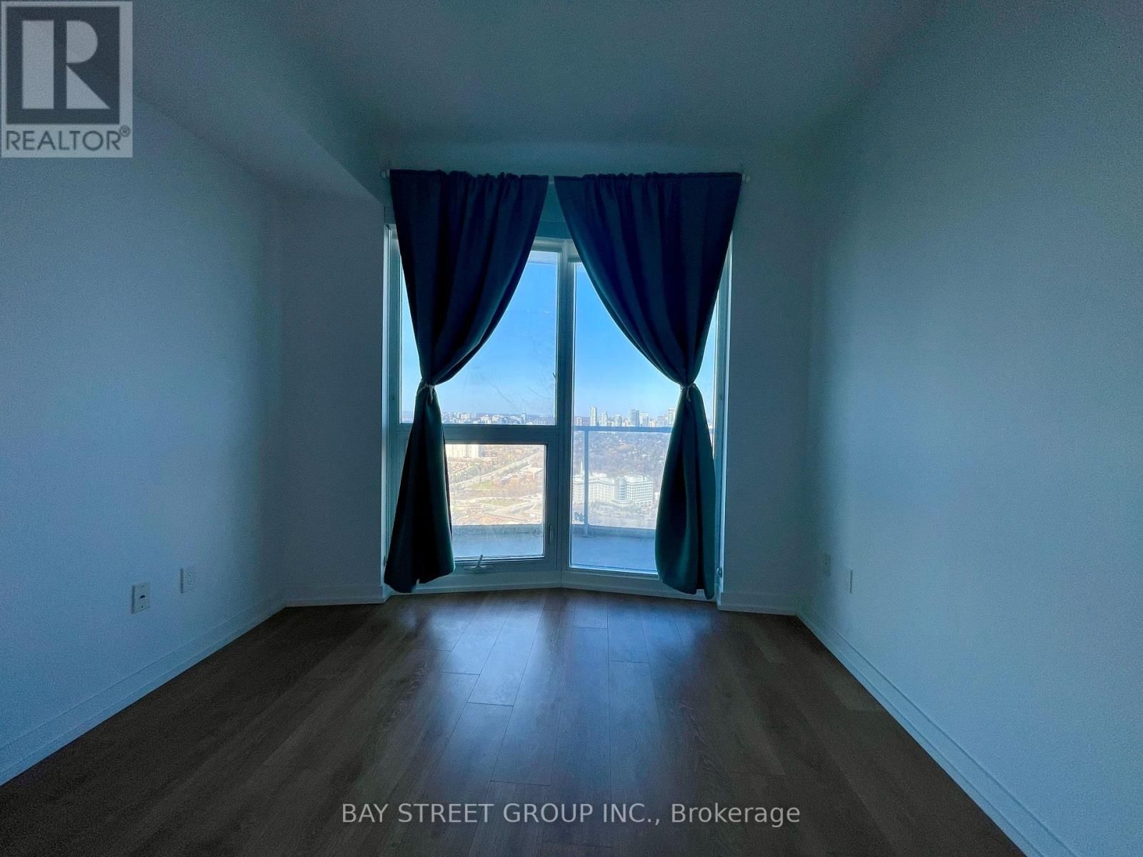 SPH 10 - 117 MCMAHON DRIVE Image 16