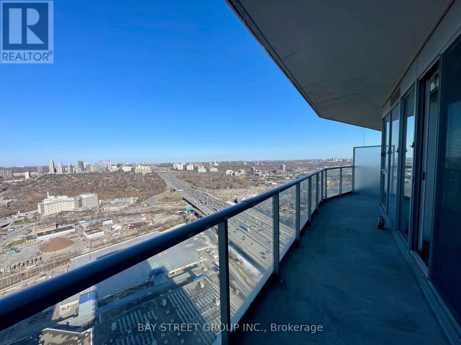 SPH 10 - 117 MCMAHON DRIVE Image 17