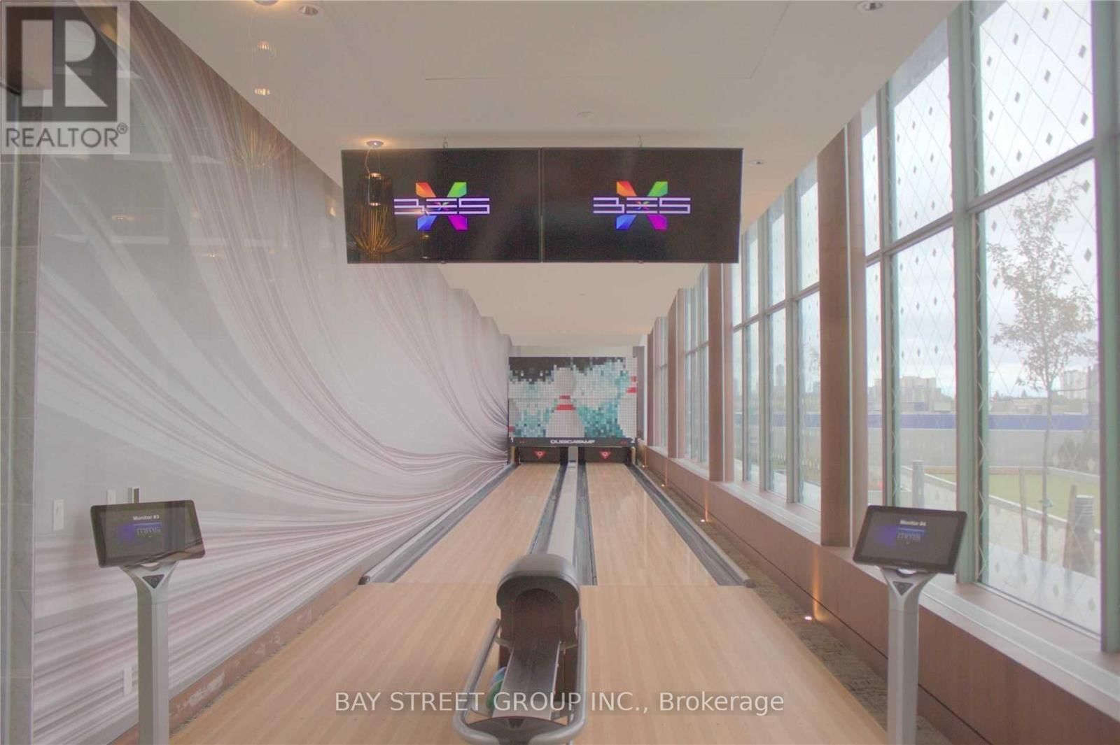 SPH 10 - 117 MCMAHON DRIVE Image 22