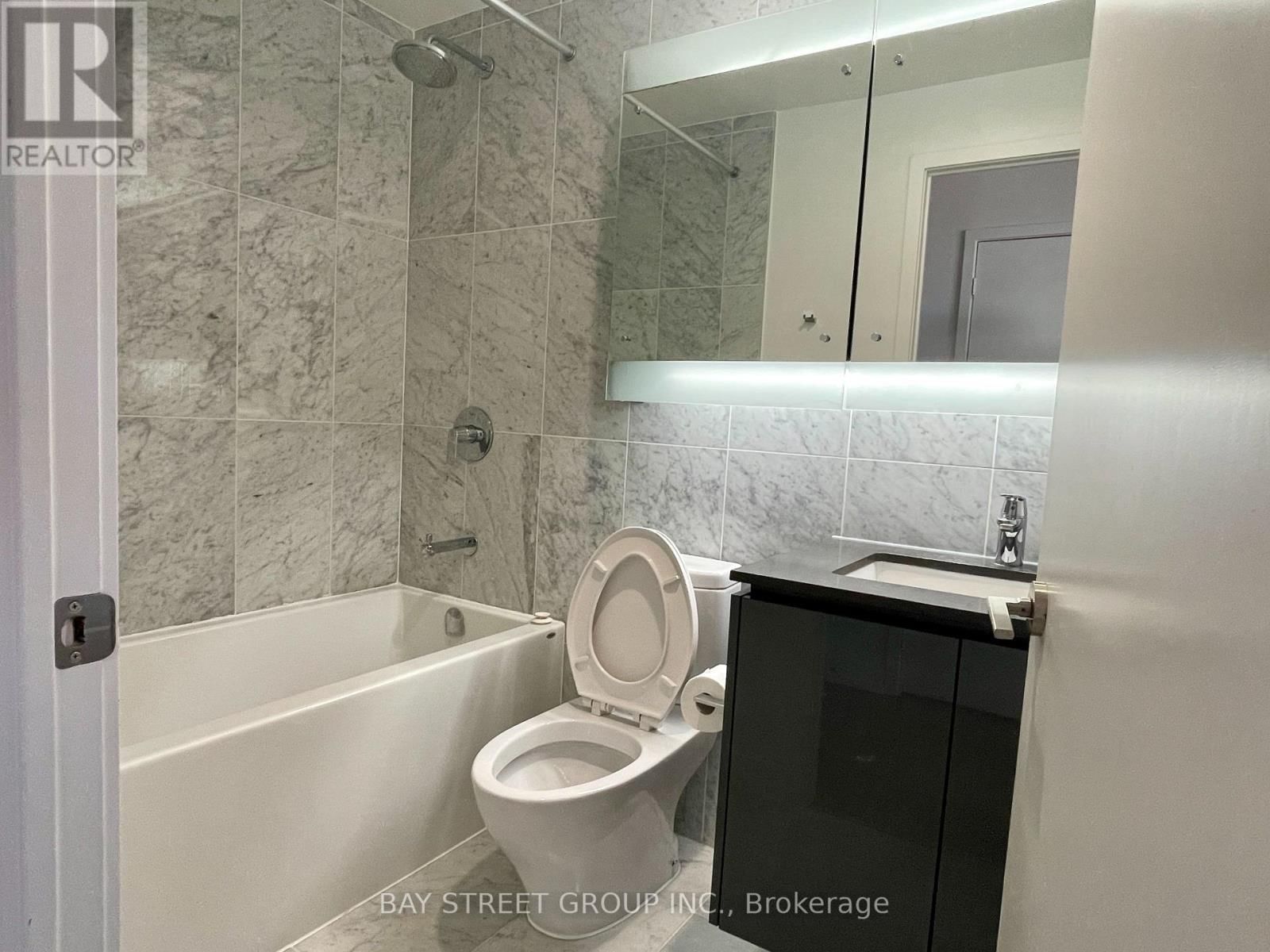 SPH 10 - 117 MCMAHON DRIVE Image 4