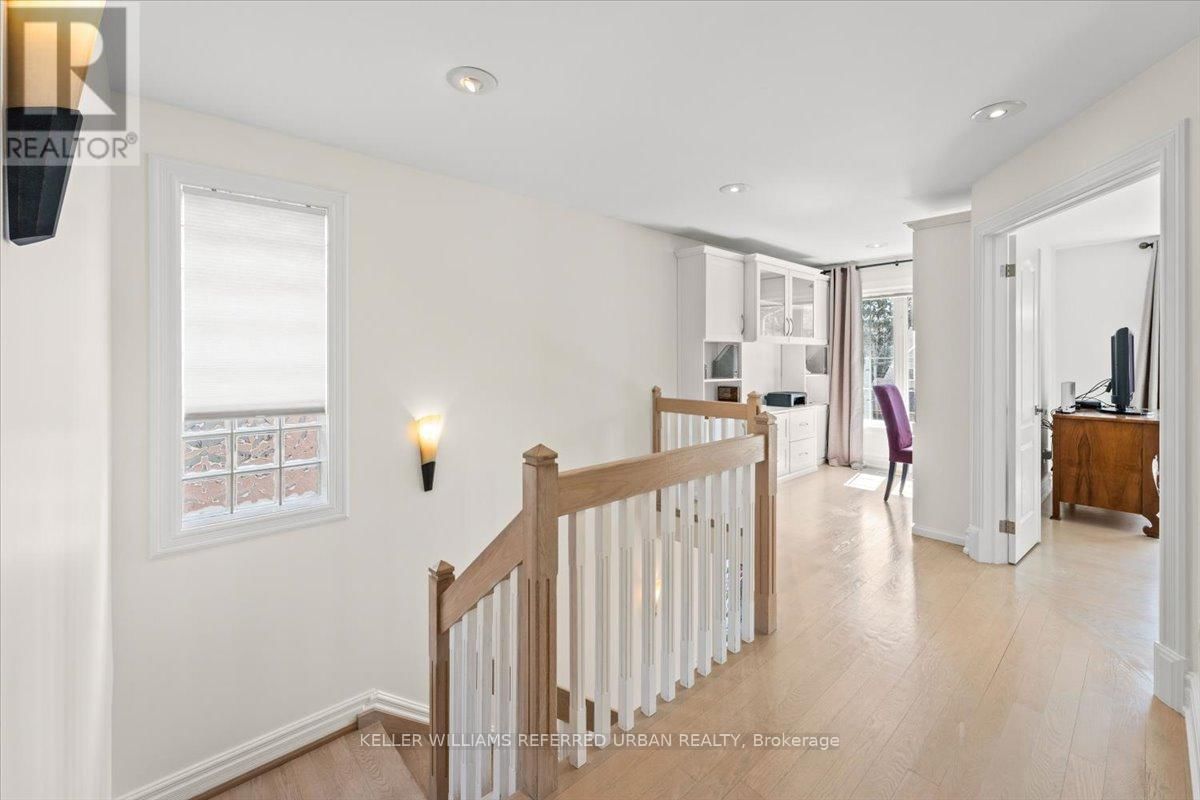 128 BURNDALE AVENUE Image 23