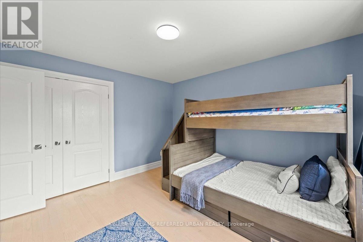 128 BURNDALE AVENUE Image 36