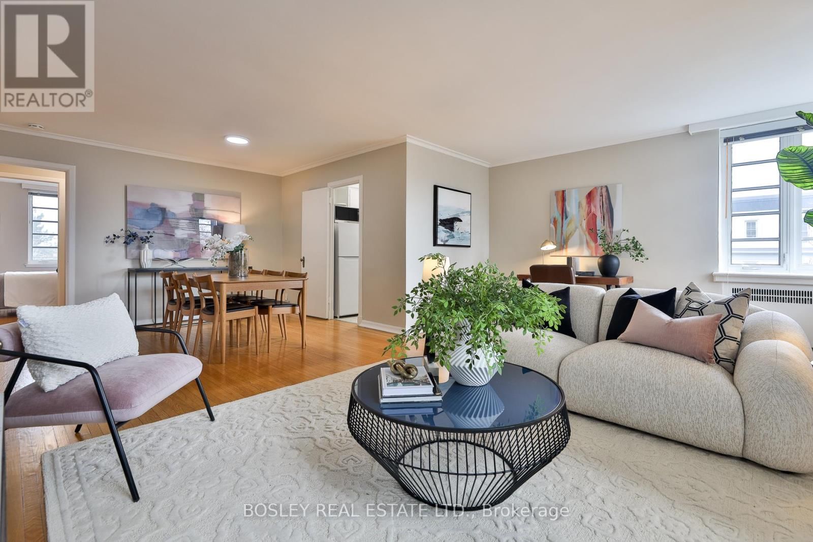 201 - 707 EGLINTON AVENUE WEST Image 11