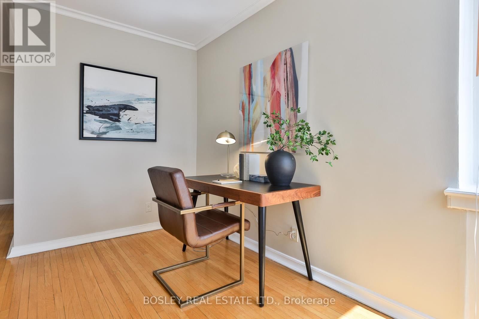 201 - 707 EGLINTON AVENUE WEST Image 12