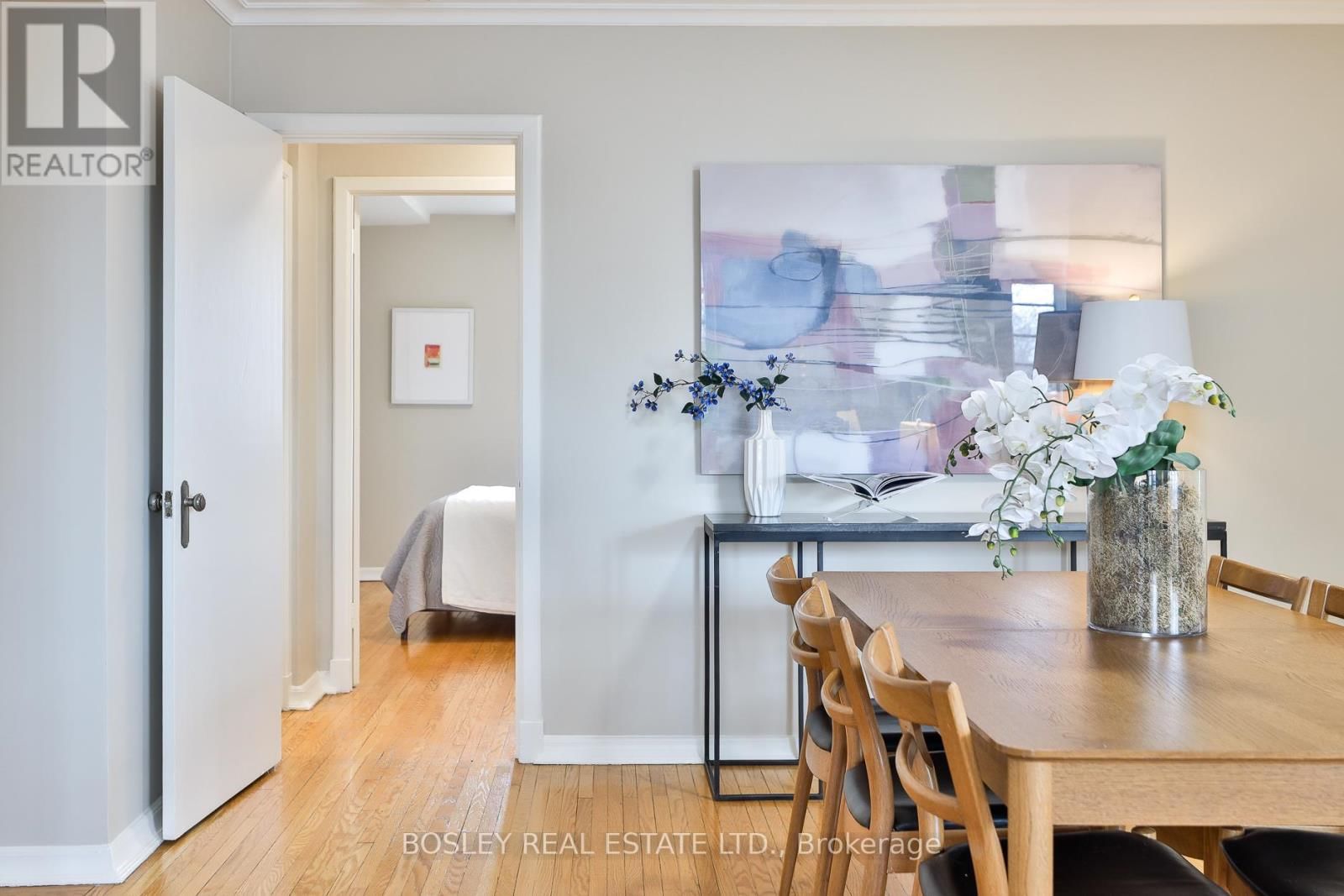 201 - 707 EGLINTON AVENUE WEST Image 20