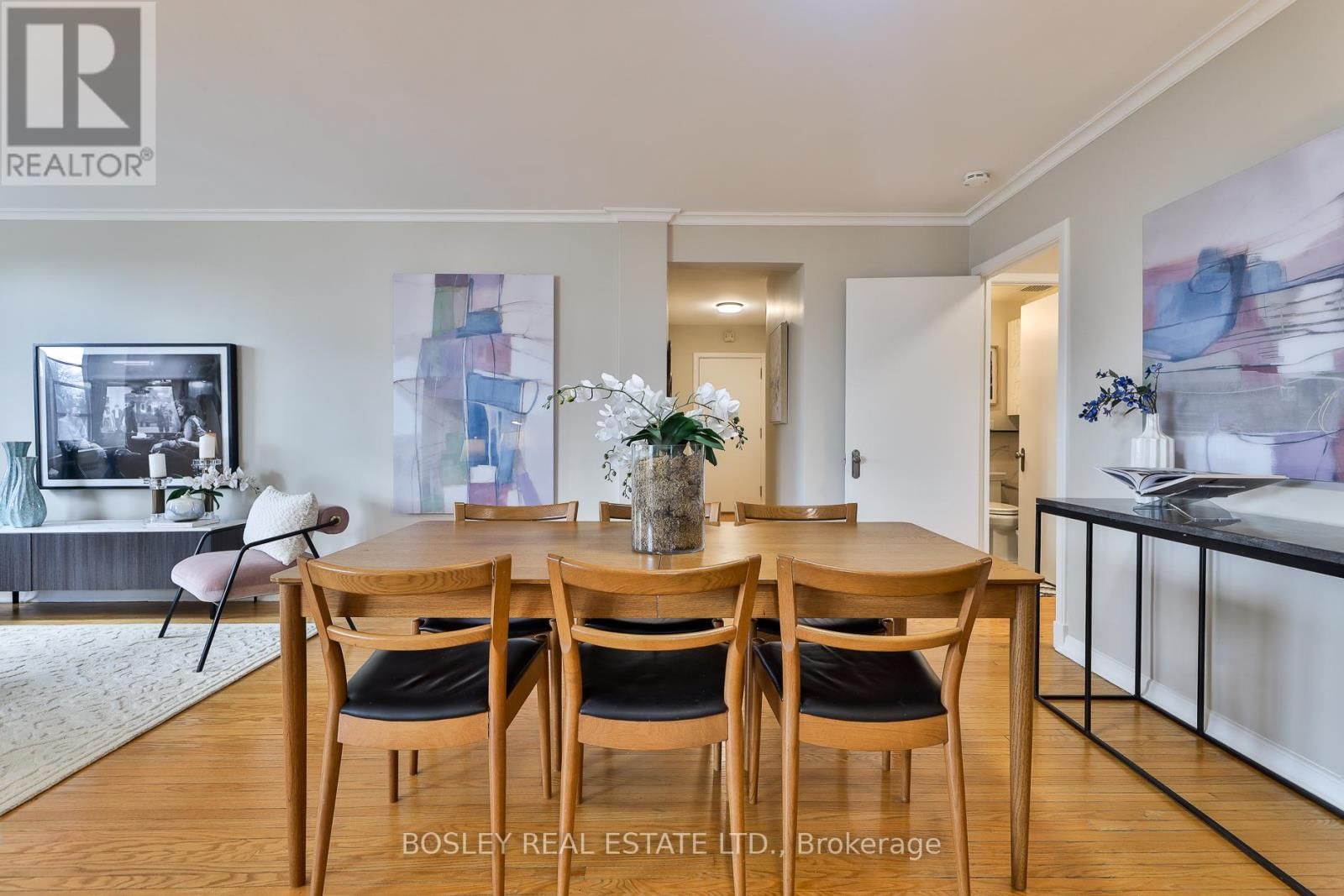 201 - 707 EGLINTON AVENUE WEST Image 6