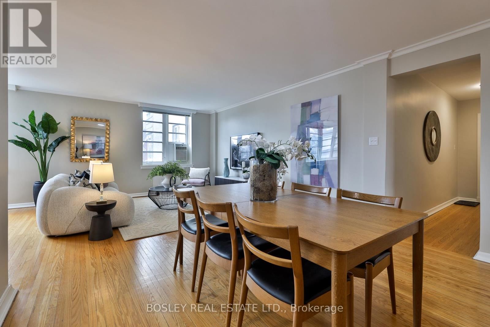 201 - 707 EGLINTON AVENUE WEST Image 7