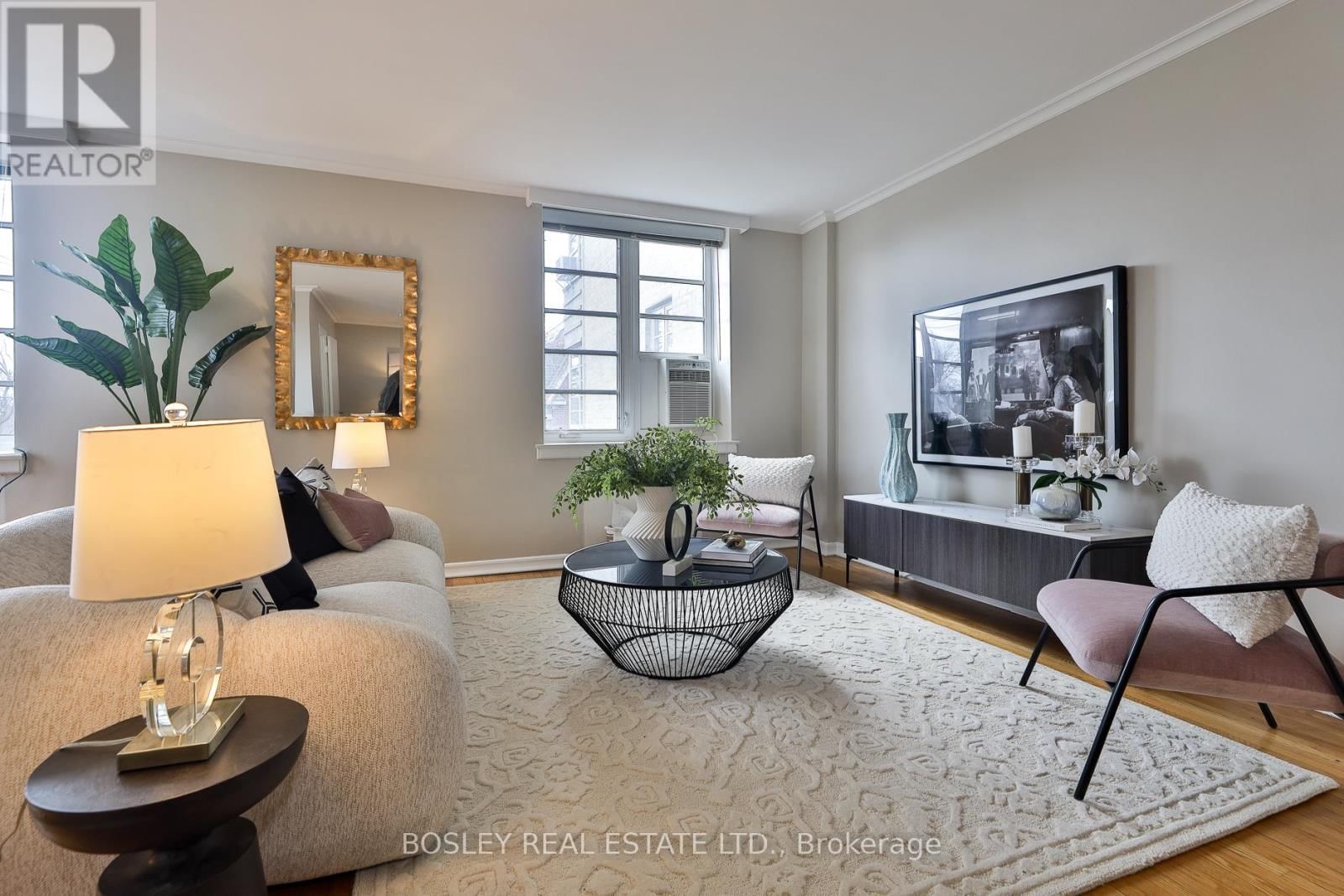 201 - 707 EGLINTON AVENUE WEST Image 9